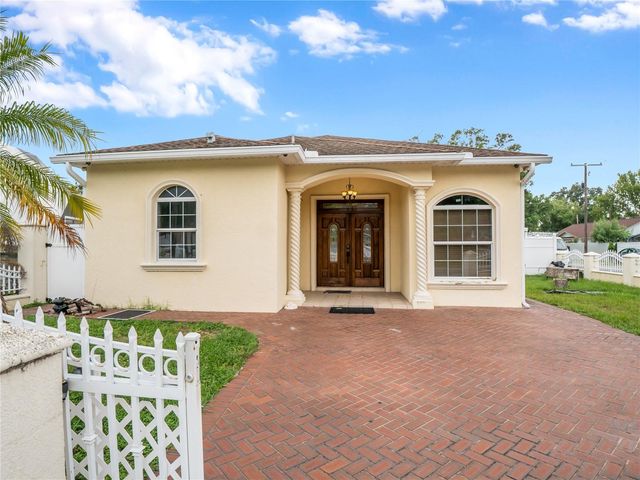 6922 N HALE AVENUE, Tampa, FL 33614