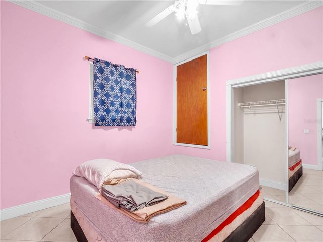 6922 N HALE AVENUE, Tampa, FL 33614