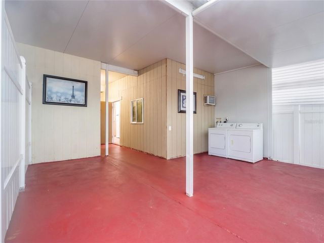 6922 N HALE AVENUE, Tampa, FL 33614