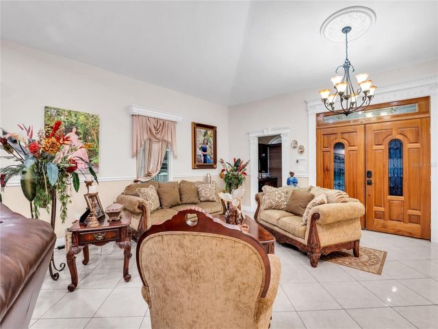 6922 N HALE AVENUE, Tampa, FL 33614