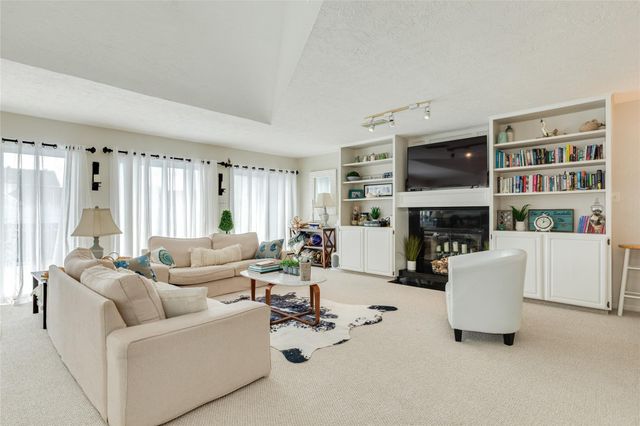 13819 San Domingo Drive, Galveston, TX 77554