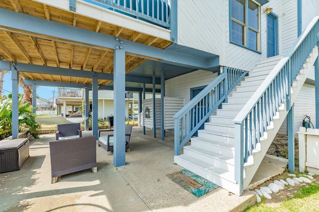 13819 San Domingo Drive, Galveston, TX 77554