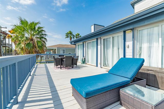 13819 San Domingo Drive, Galveston, TX 77554