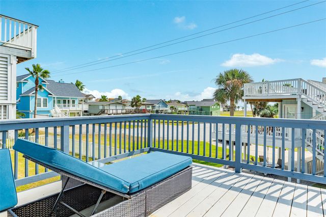 13819 San Domingo Drive, Galveston, TX 77554
