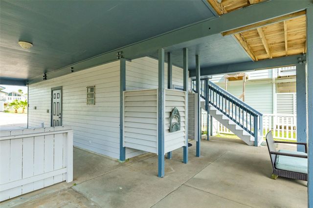 13819 San Domingo Drive, Galveston, TX 77554