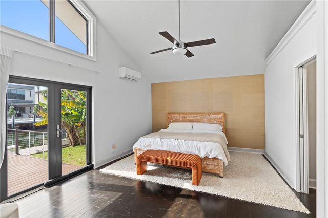 2430 NE 49th Street, Lighthouse Point, FL 33064