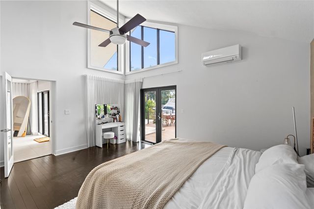 2430 NE 49th Street, Lighthouse Point, FL 33064