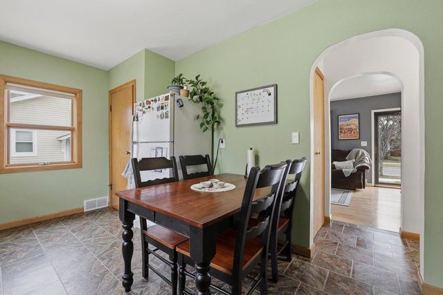 616 WALKER STREET, Stevens Point, WI 54481