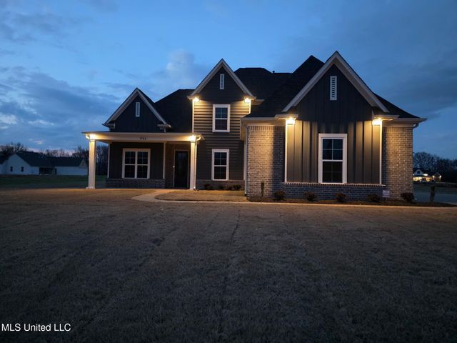 1762 Cane Creek Drive, Hernando, MS 38632