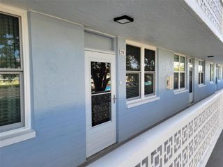 4895 BAY STREET NE 215, St Petersburg, FL 33703