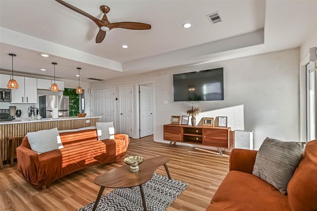 414 Thunder Road, Surfside Beach, TX 77541