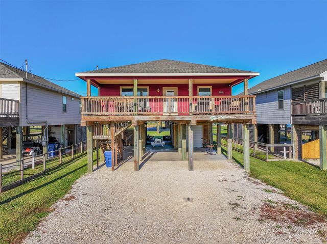 414 Thunder Road, Surfside Beach, TX 77541