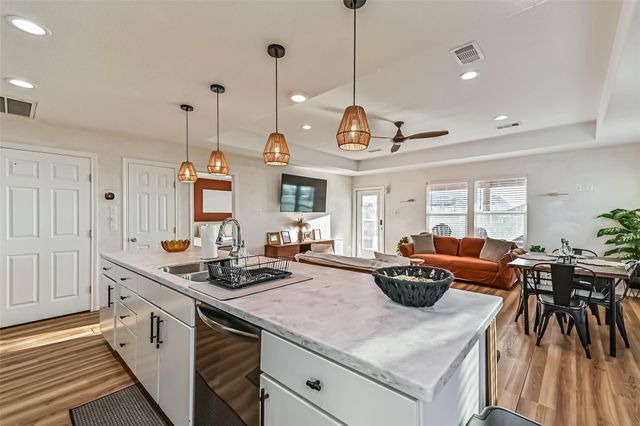 414 Thunder Road, Surfside Beach, TX 77541