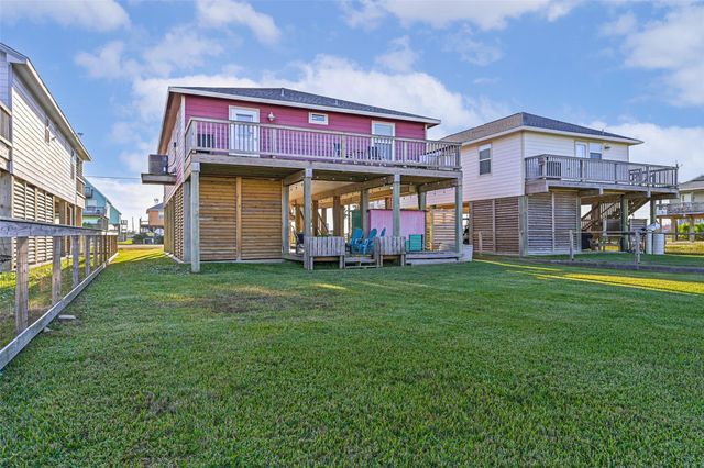414 Thunder Road, Surfside Beach, TX 77541