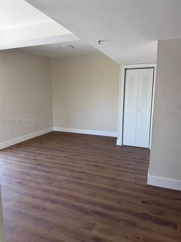 763 SW 5th St 304, Miami, FL 33130