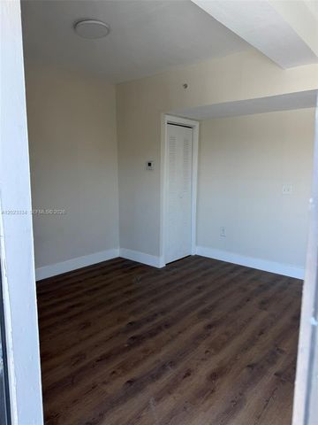 763 SW 5th St 304, Miami, FL 33130