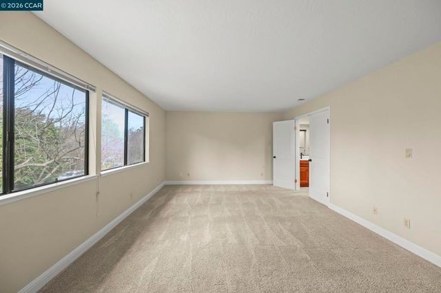 5017 5017 Murchio Dr, Concord, CA 94521