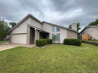 9058 E 94th Street, Tulsa, OK 74133