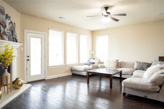 813 seymour Court, Mckinney, TX 75071
