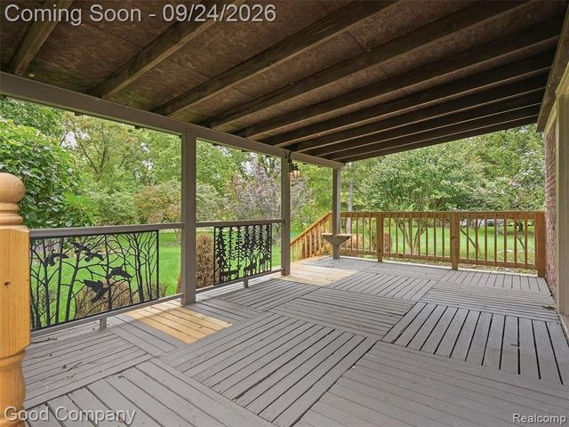 8888 Mystic Lane, Warren, MI 48093