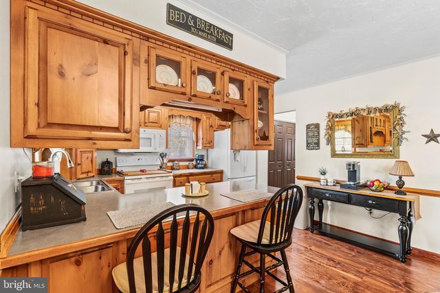 1417 NEW CHESTER RD, New Oxford, PA 17350
