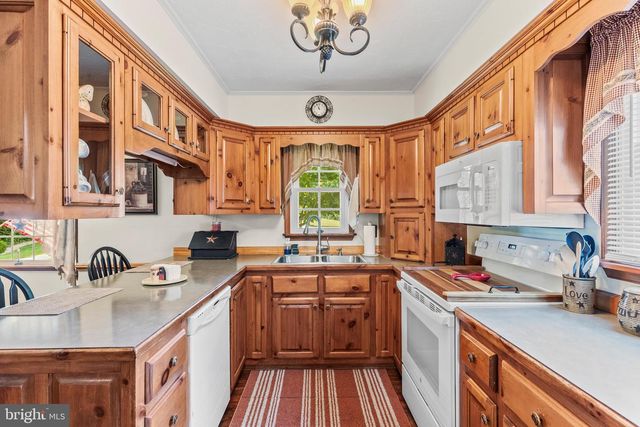 1417 NEW CHESTER RD, New Oxford, PA 17350