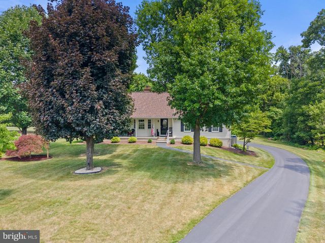 1417 NEW CHESTER RD, New Oxford, PA 17350