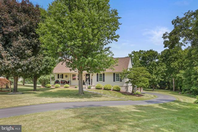 1417 NEW CHESTER RD, New Oxford, PA 17350
