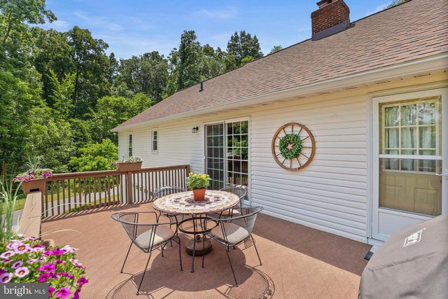 1417 NEW CHESTER RD, New Oxford, PA 17350