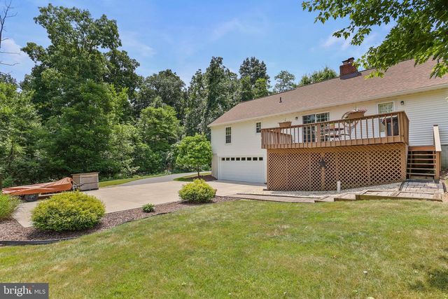 1417 NEW CHESTER RD, New Oxford, PA 17350