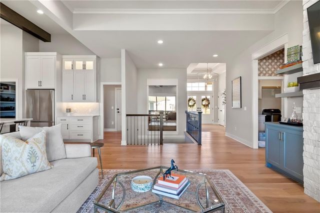 2456 W 176th Street, Overland Park, KS 66085