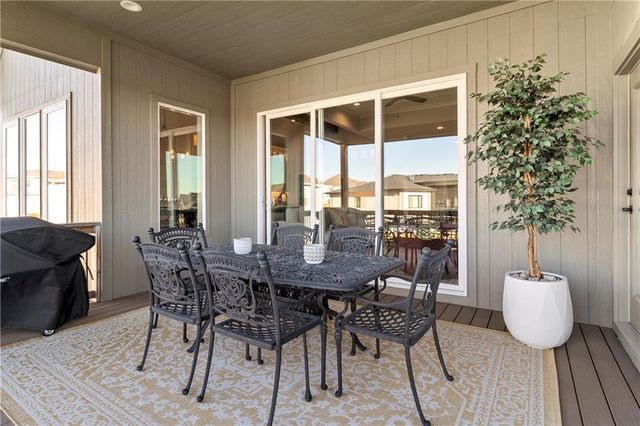 2456 W 176th Street, Overland Park, KS 66085