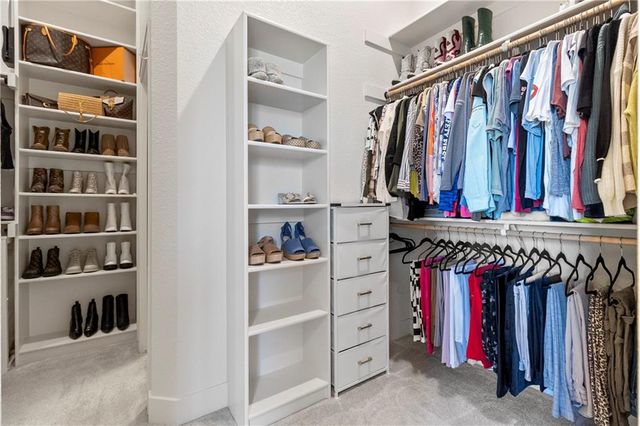 2456 W 176th Street, Overland Park, KS 66085