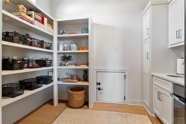 2456 W 176th Street, Overland Park, KS 66085