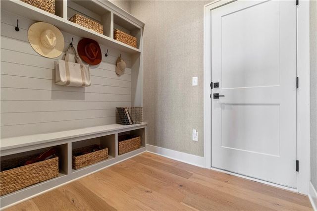 2456 W 176th Street, Overland Park, KS 66085