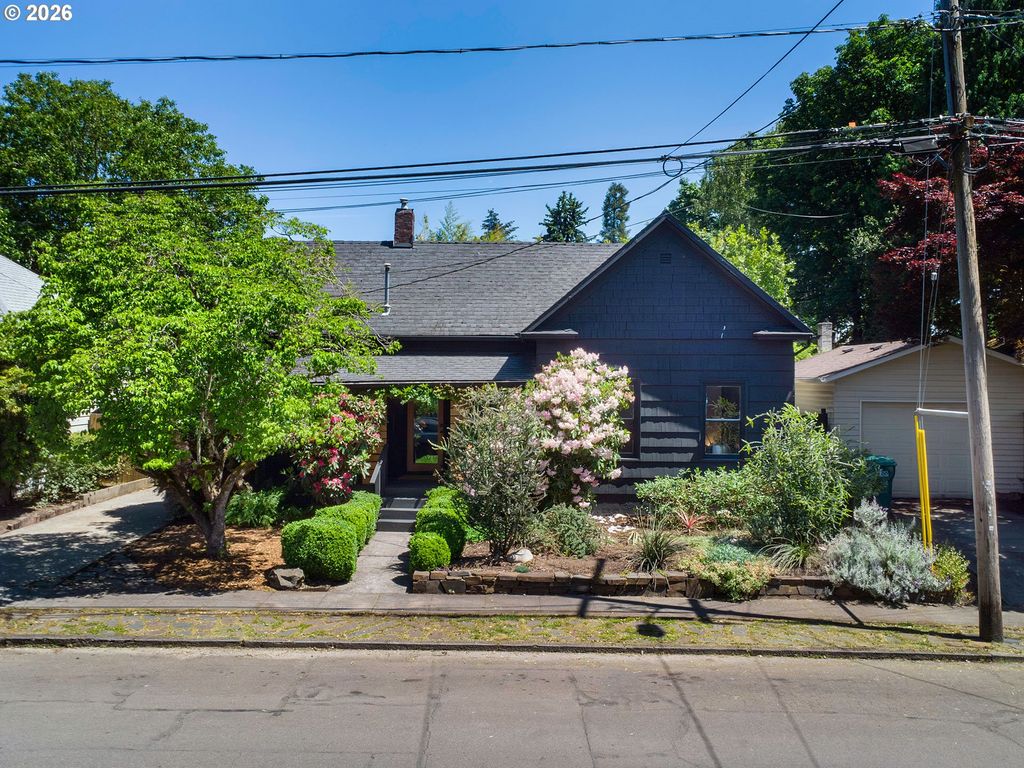 11026 Se 29TH Ave, Milwaukie, OR 97222