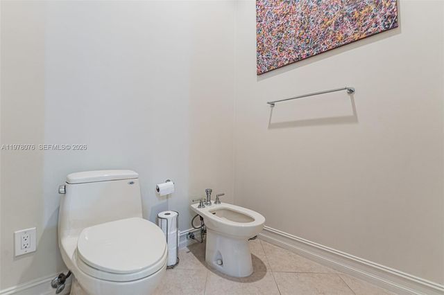 10221 Blue Palm St, Plantation, FL 33324