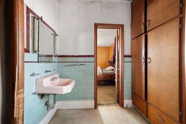 65838 48th Avenue, Hartford, MI 49057