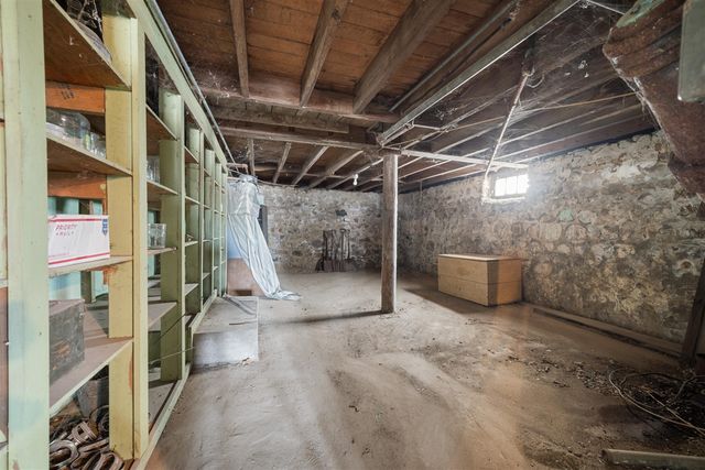 65838 48th Avenue, Hartford, MI 49057