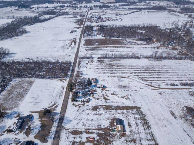 65838 48th Avenue, Hartford, MI 49057