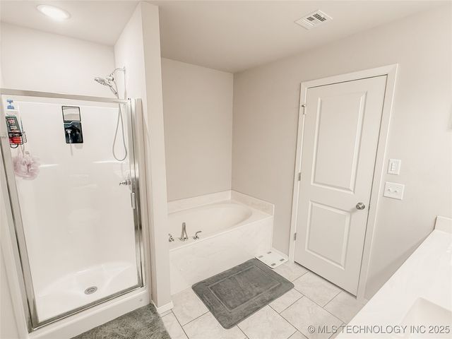 8601 N 76th Place E, Owasso, OK 74055