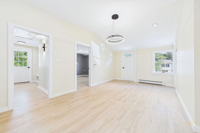 20 Nicholas Ave, Plymouth, MA 02360