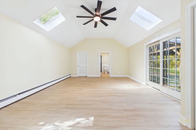 20 Nicholas Ave, Plymouth, MA 02360