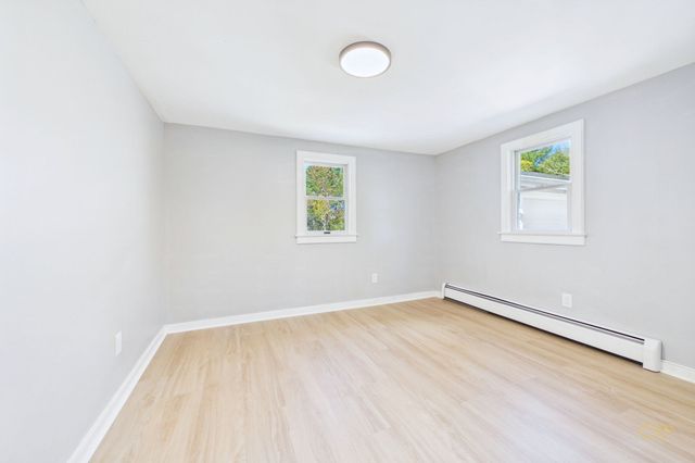 20 Nicholas Ave, Plymouth, MA 02360