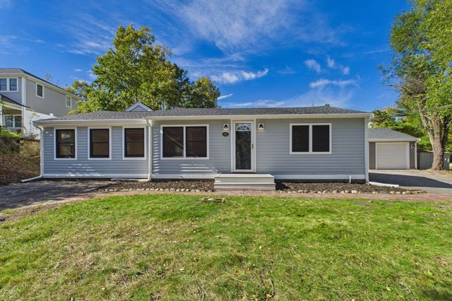 20 Nicholas Ave, Plymouth, MA 02360