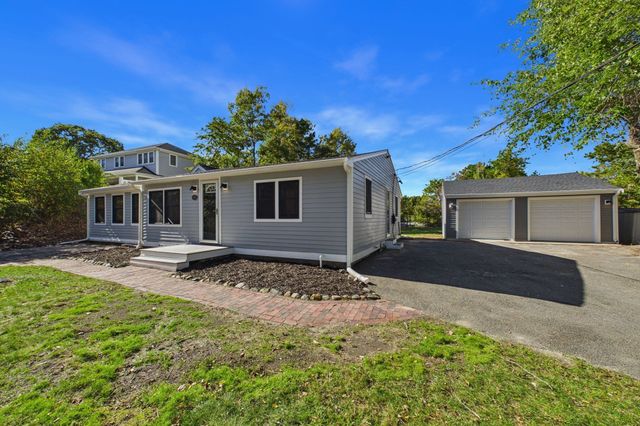 20 Nicholas Ave, Plymouth, MA 02360