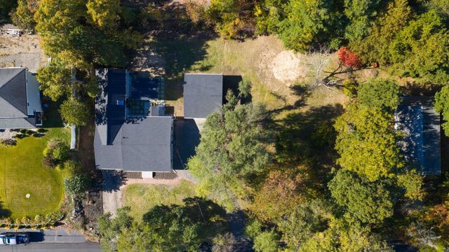 20 Nicholas Ave, Plymouth, MA 02360
