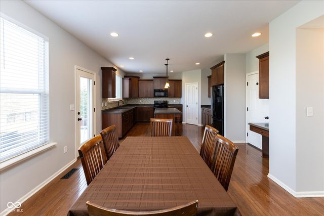 2394 Woodcreek Crossing Boulevard, Avon, IN 46123