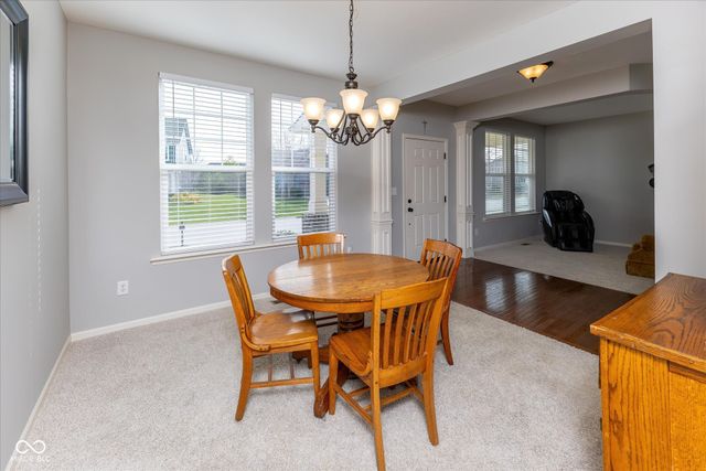 2394 Woodcreek Crossing Boulevard, Avon, IN 46123