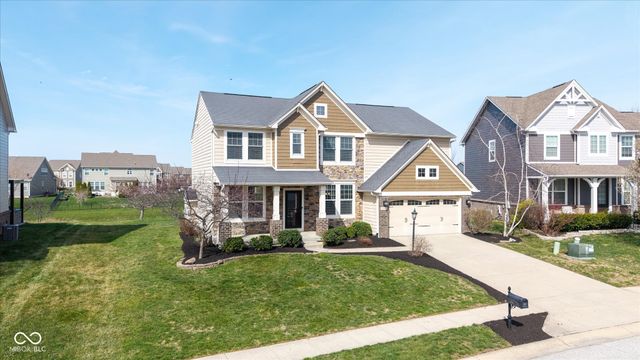 2394 Woodcreek Crossing Boulevard, Avon, IN 46123